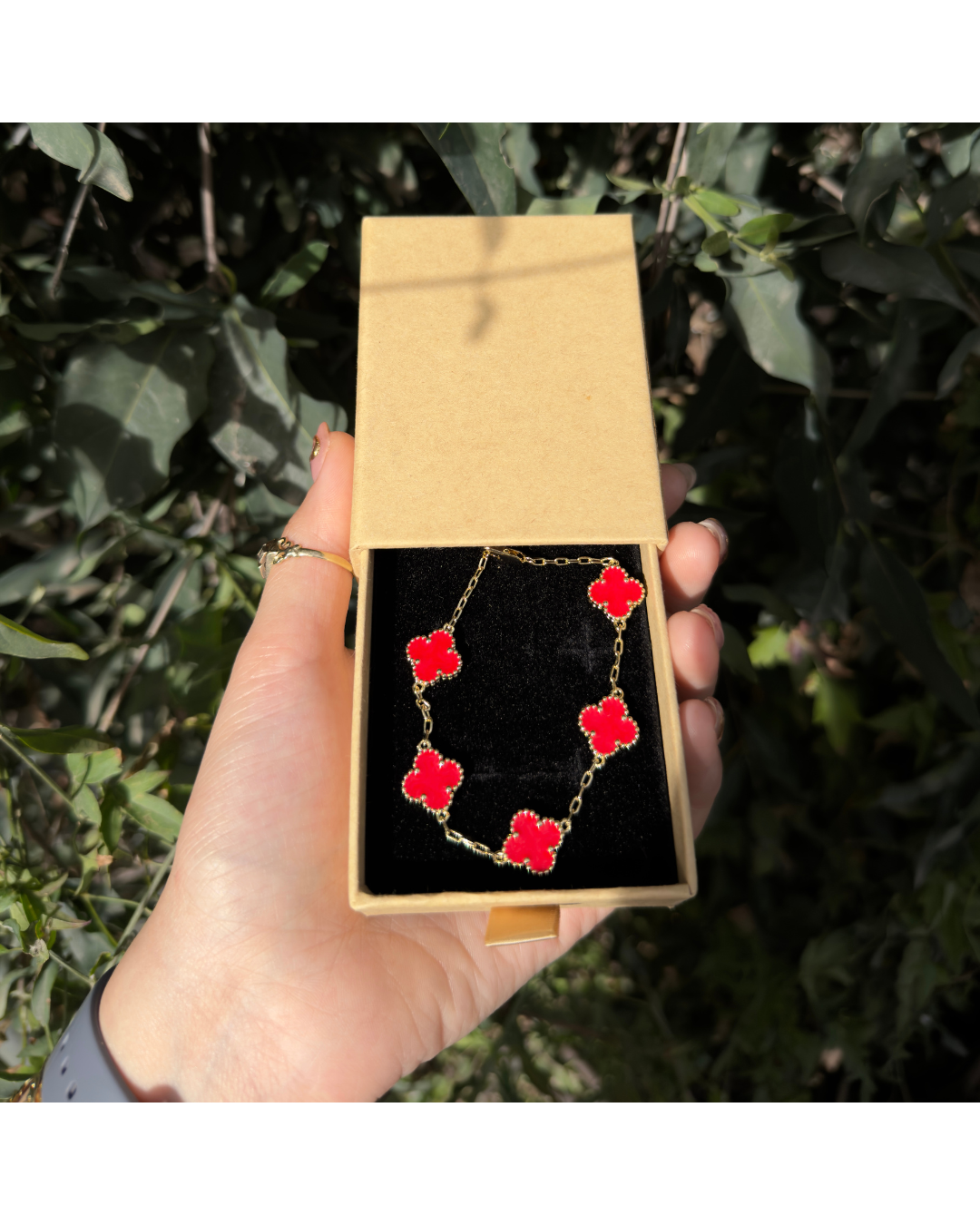 Pulsera Van Cleef roja✨