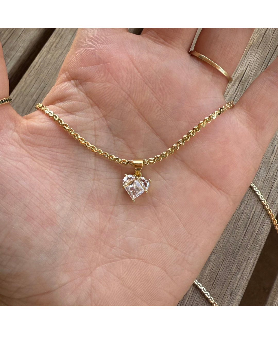 Cadena con dije corazón ✨